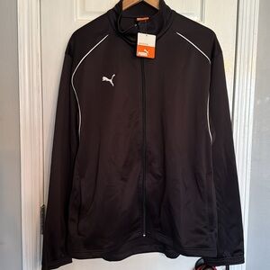 Puma training jacket back and white NWT L